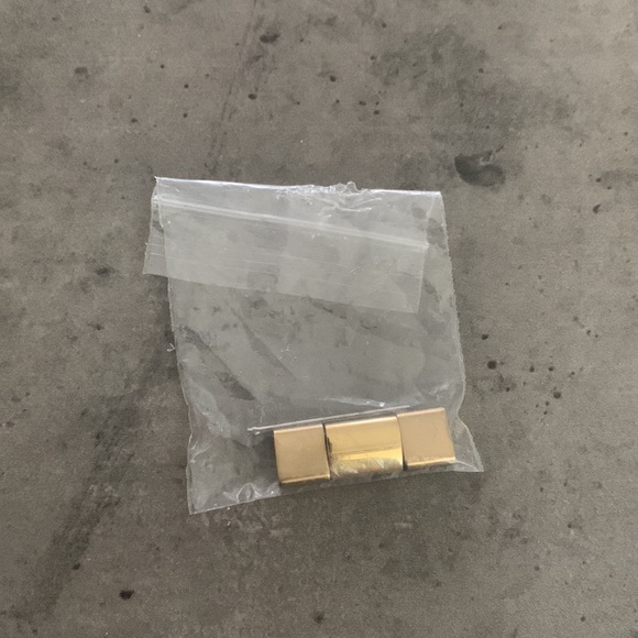 Michaels kors gold mens watch - Picture 3 of 3